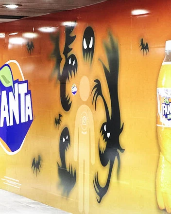 Close-up of the selfie spot: a human silhouette surrounded by spray-painted ghosts
